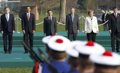 President Barack Obama and NATO leaders participate in a NATO Military Ceremony and a moment of silence for fallen NATO soldiers in Strasbourg, France on April 4, 2009. 