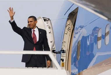President Barack deparst Strasbourg, France for Prague, Czech Republic on Air Force One.
