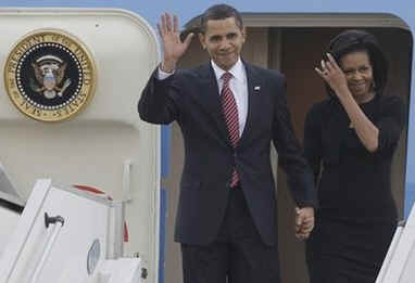 President Barack Obama and First Lady Michelle Obama arrive in Prague, Czech Republic on Air Force One.