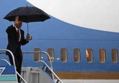 President Barack Obama arrives on Air Force One at Ataturk International Airport in Istanbul, Turkey on April 6, 2009.