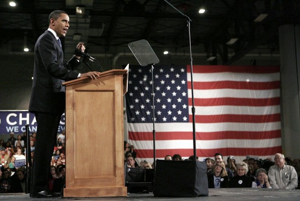 Senator Barack Obama delivers a powerful speech after his Iowa Caucus victory on January 2, 2008 in Des Moines, Iowa.