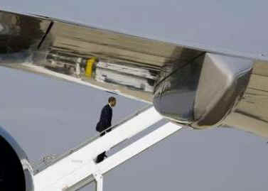 President Obama departs Andrews Air Force Base for Columbus, OH on March 6, 2009.
