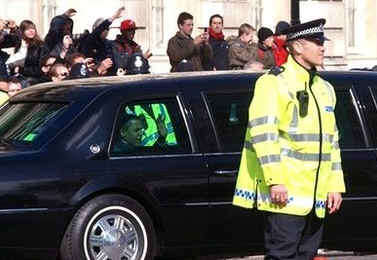 President Barack Obama returns to UK PM Brown's Downing Street residence then departs in his presidential limousine for Winfield House to attend meetings with key foreign leaders.