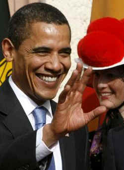 President Obama and First Lady Michelle Obama sign the Baden-Baden Golden Book at the Rathaus (City Hall).